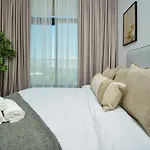 Modern 1Br Apartment At Prive Residence - Dubai Hills