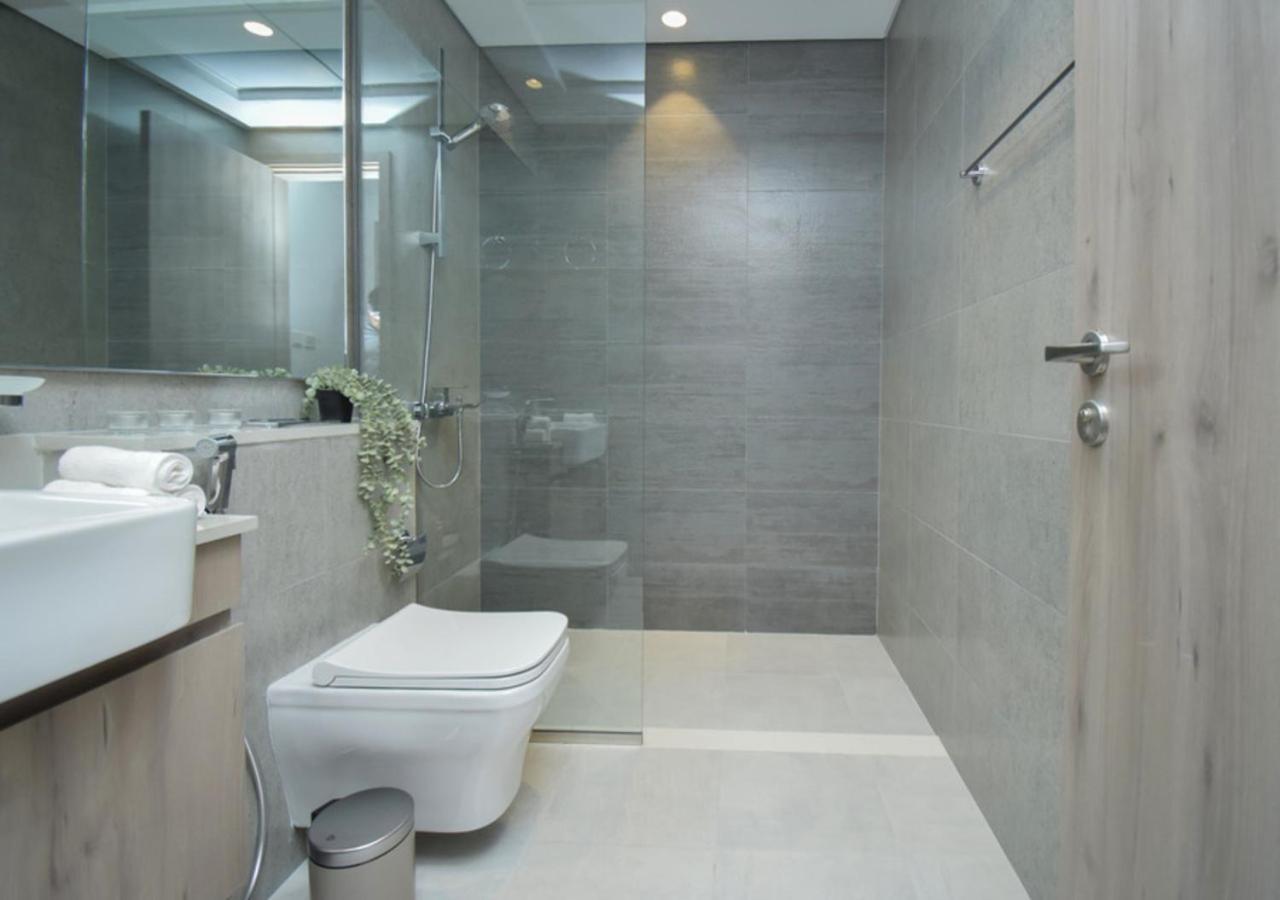 Modern 1br At Prive - Hills Apartment *