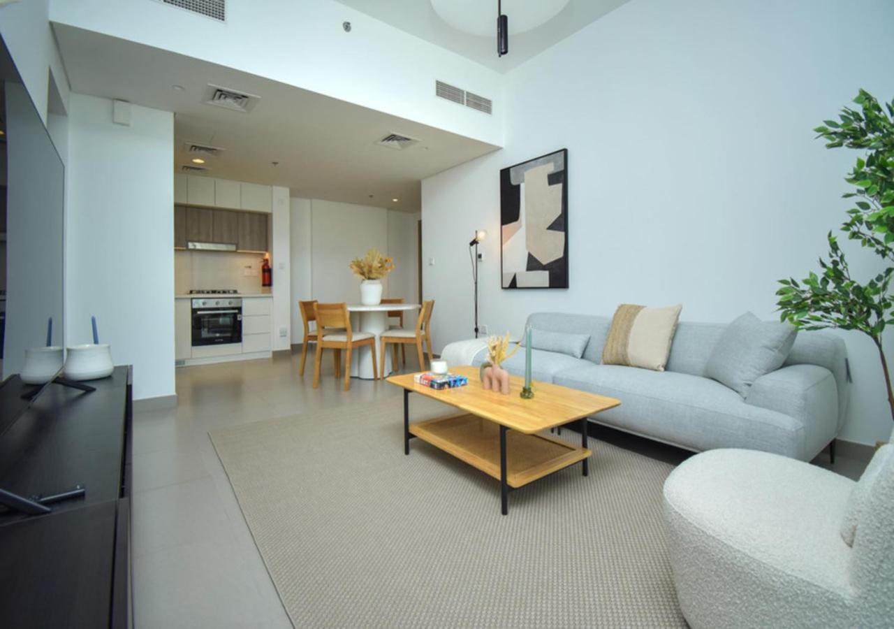 Modern 1br At Prive - Hills Apartment