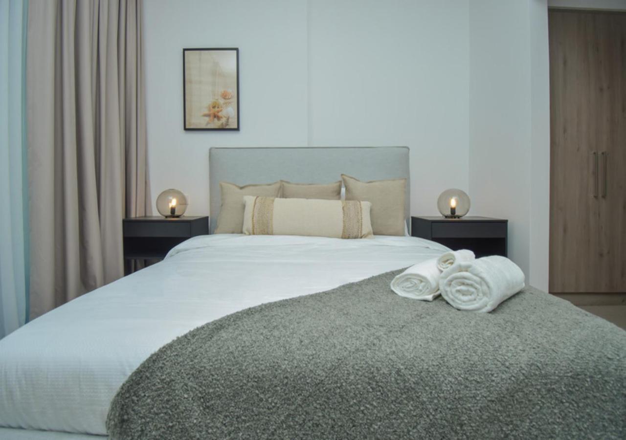 Modern 1br At Prive - Hills Dubai
